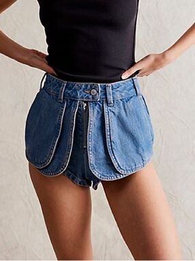 Free People We The Free Prince Street Denim Festival Shortie Shorts size 25